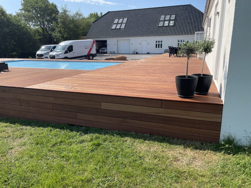 - Træterrasse - Tømrerfirmaet Roos & Jensen